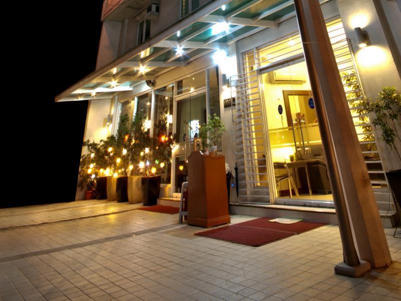 Avitel Hotel Makati City Eksteriør bilde