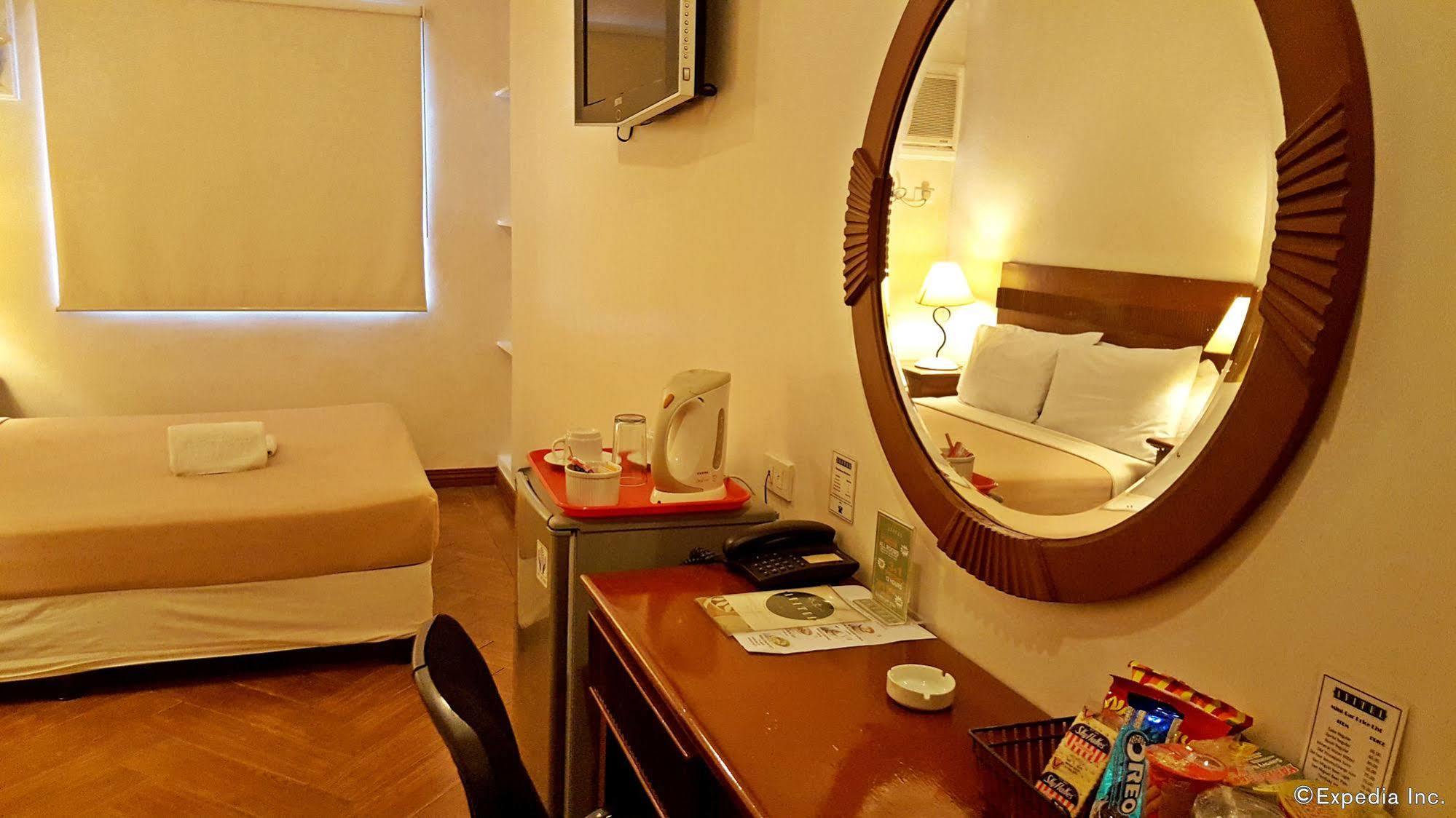 Avitel Hotel Makati City Eksteriør bilde