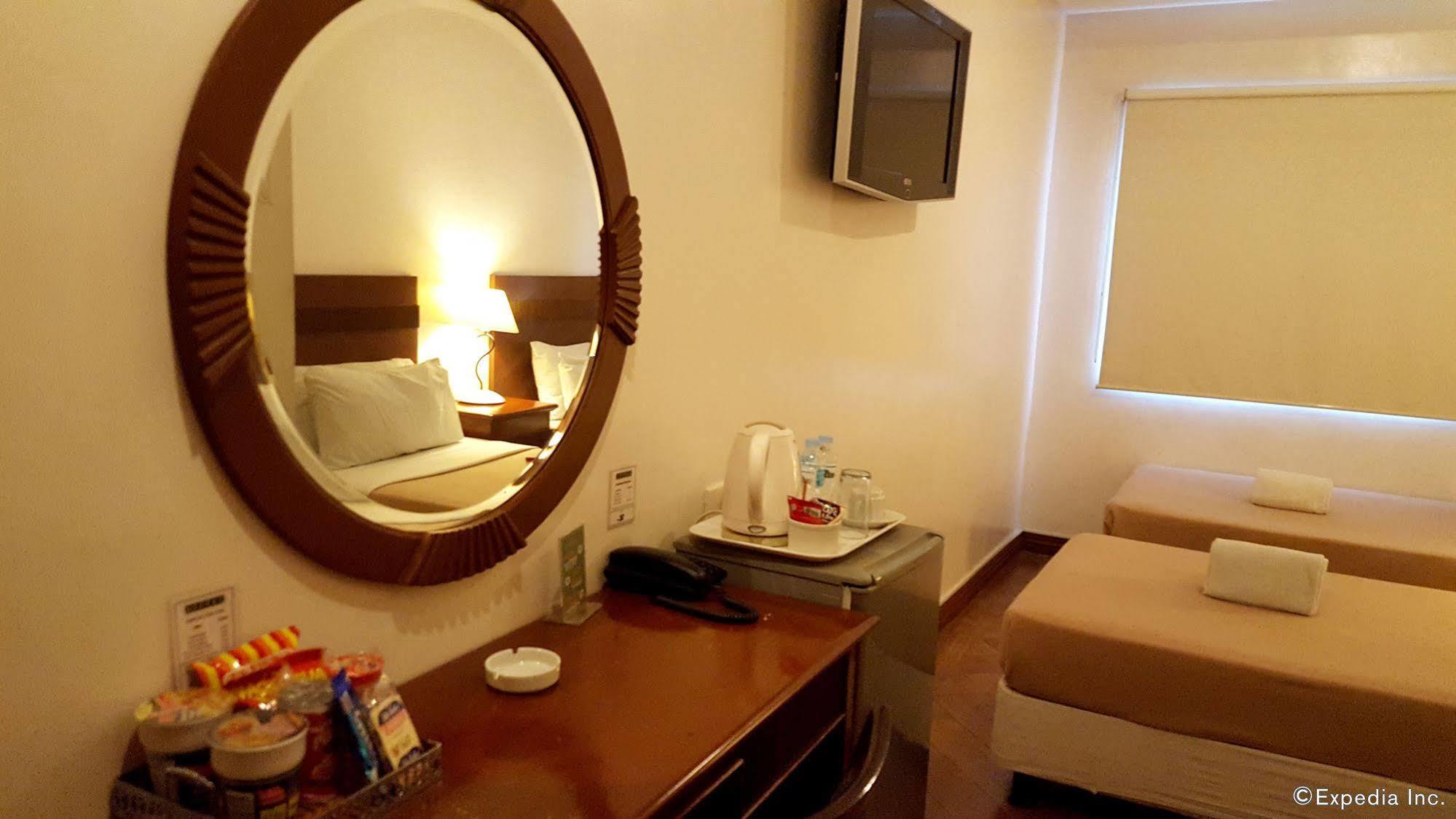 Avitel Hotel Makati City Eksteriør bilde