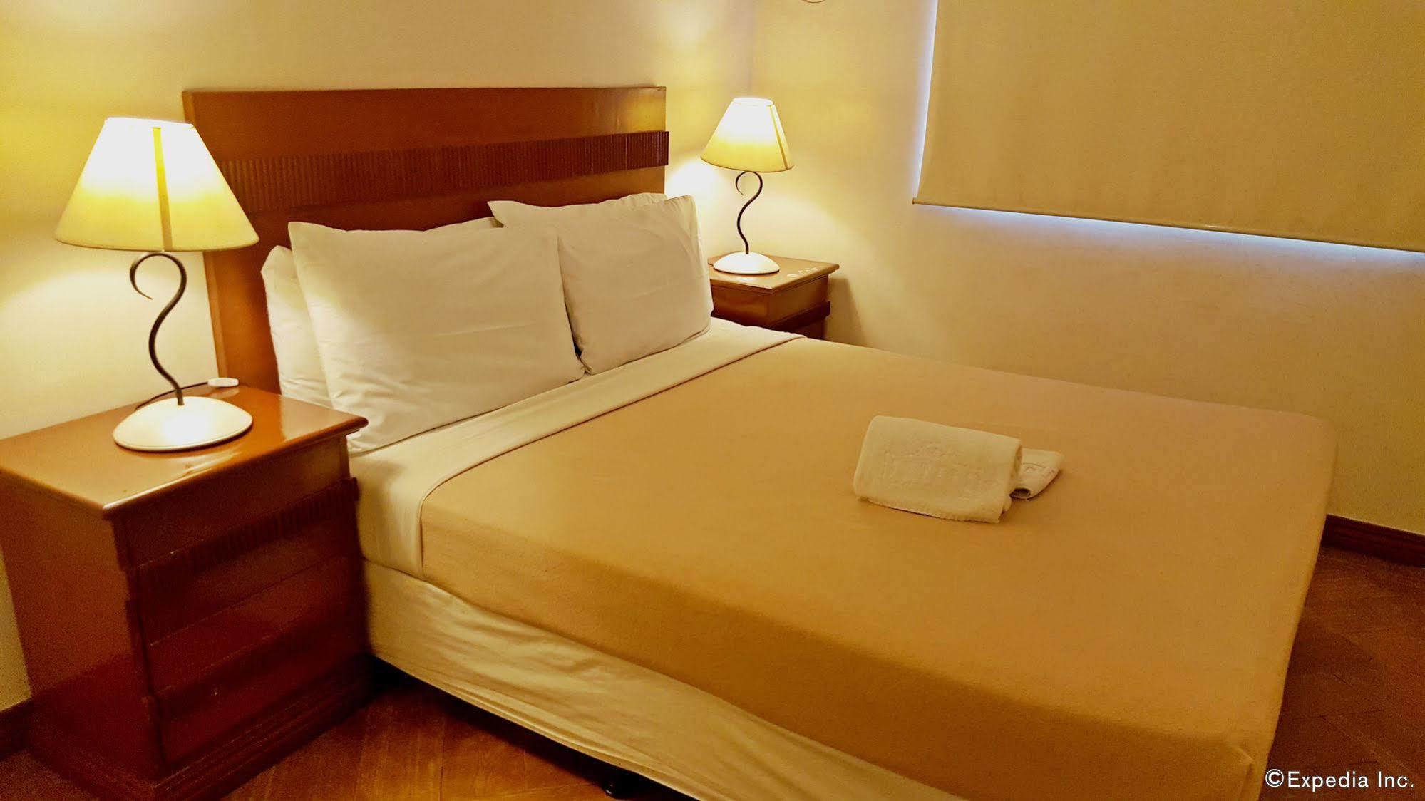 Avitel Hotel Makati City Eksteriør bilde