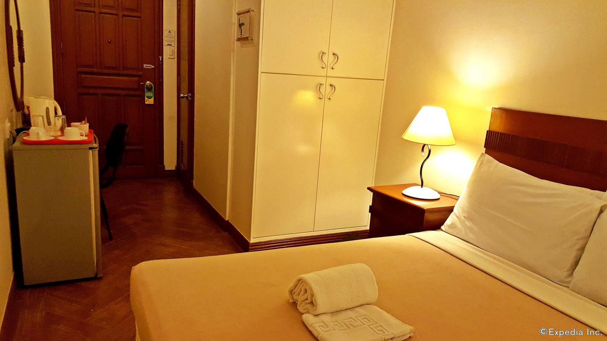 Avitel Hotel Makati City Eksteriør bilde