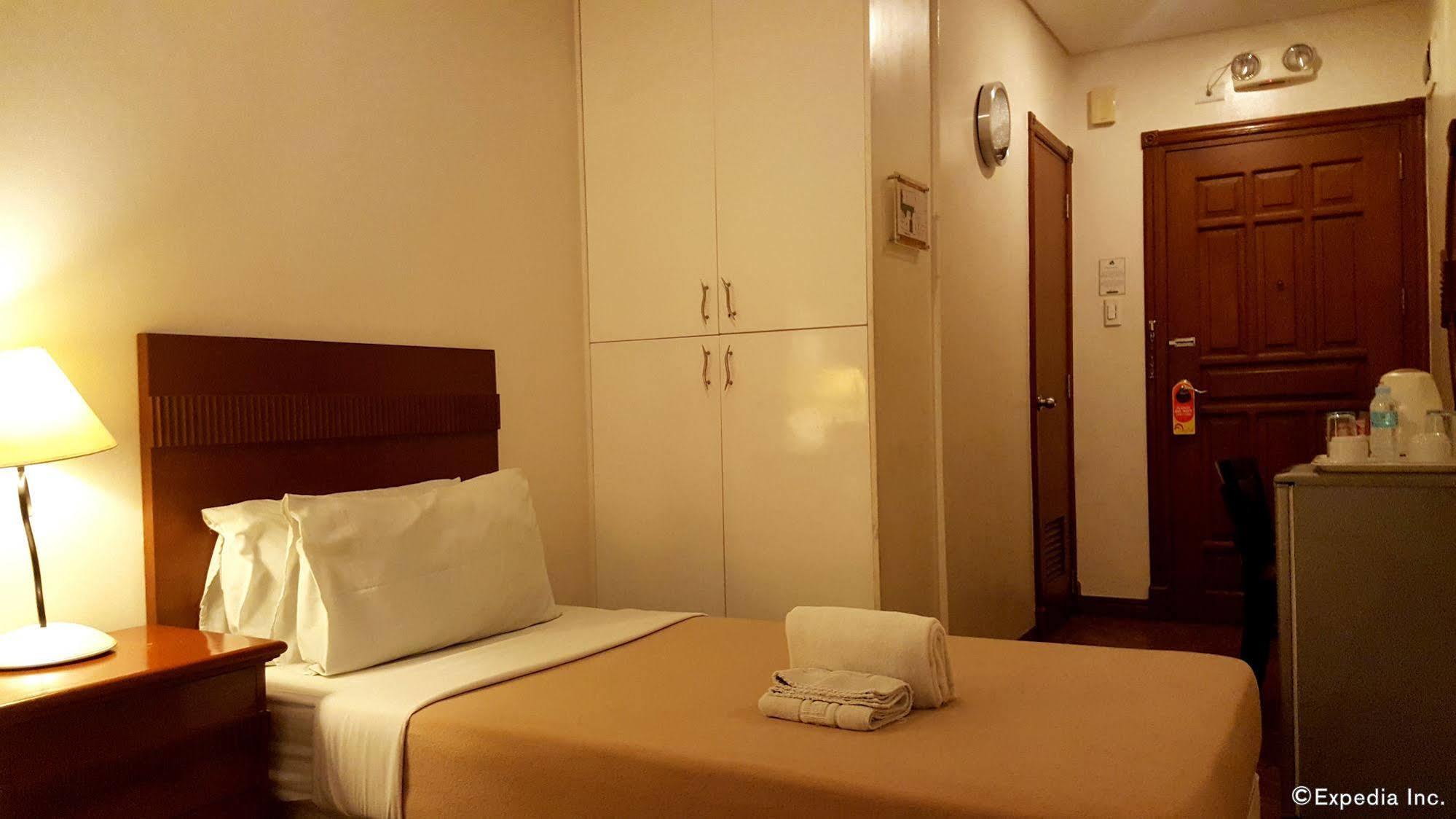 Avitel Hotel Makati City Eksteriør bilde